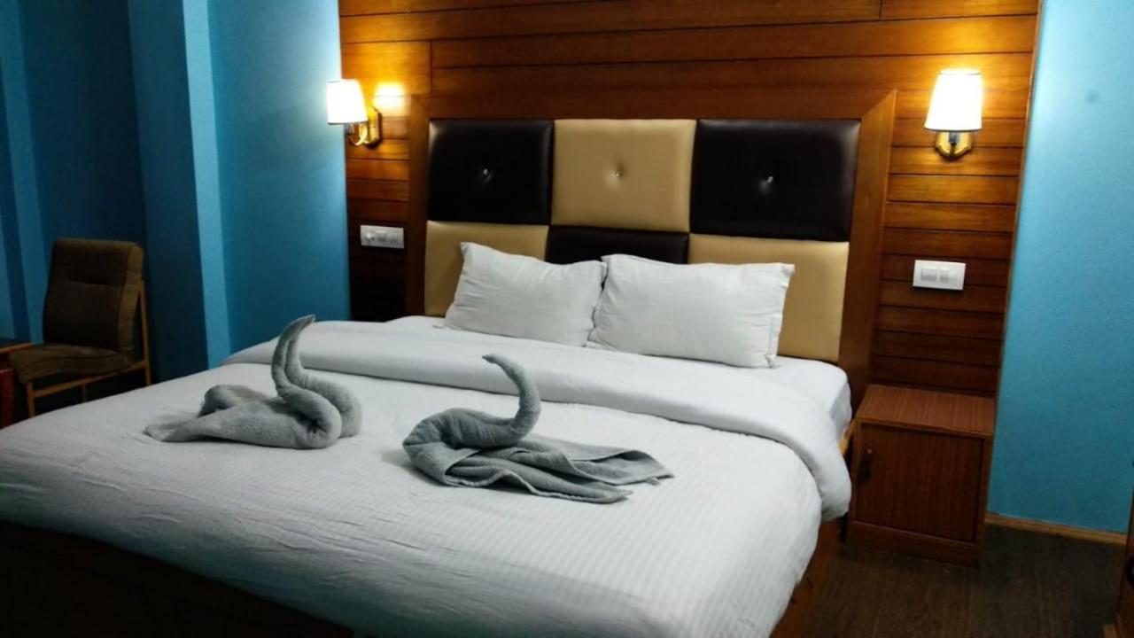 Dormico'S Hotel Snowbird Manāli Екстериор снимка