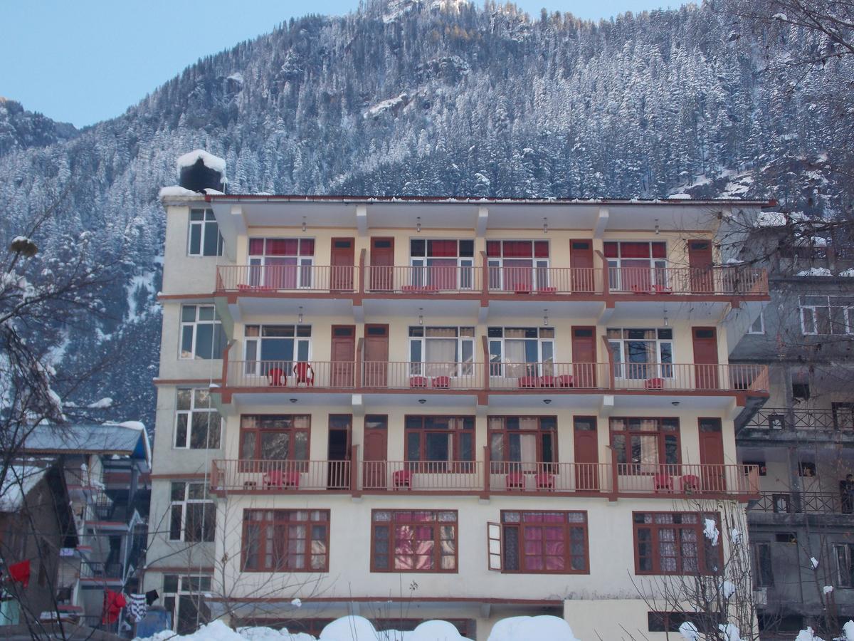Dormico'S Hotel Snowbird Manāli Екстериор снимка
